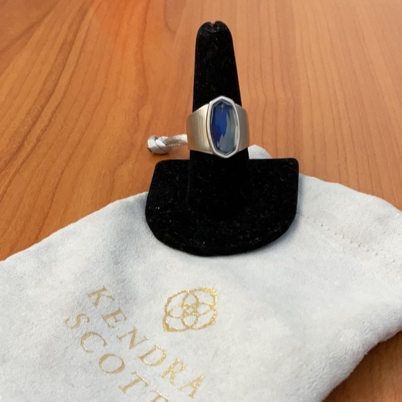 Kendra Scott Rhodium Plated Leah Mood Ring - Picture 9 of 9